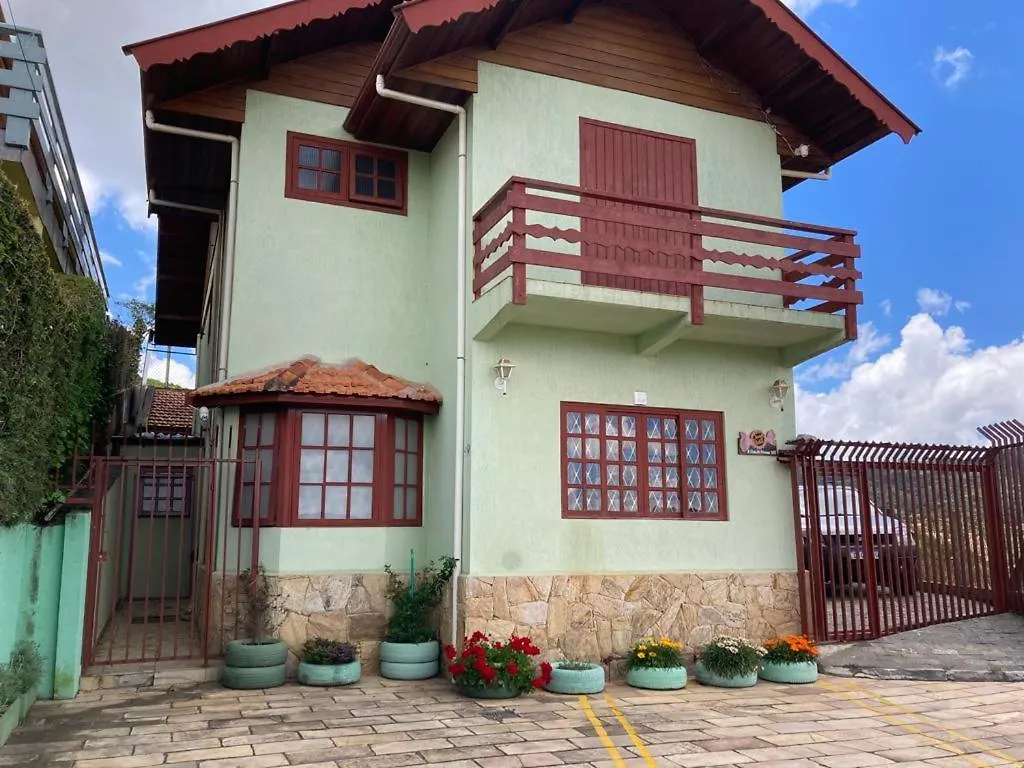 Sonho De Valsa Apartment Campos do Jordao Homestay